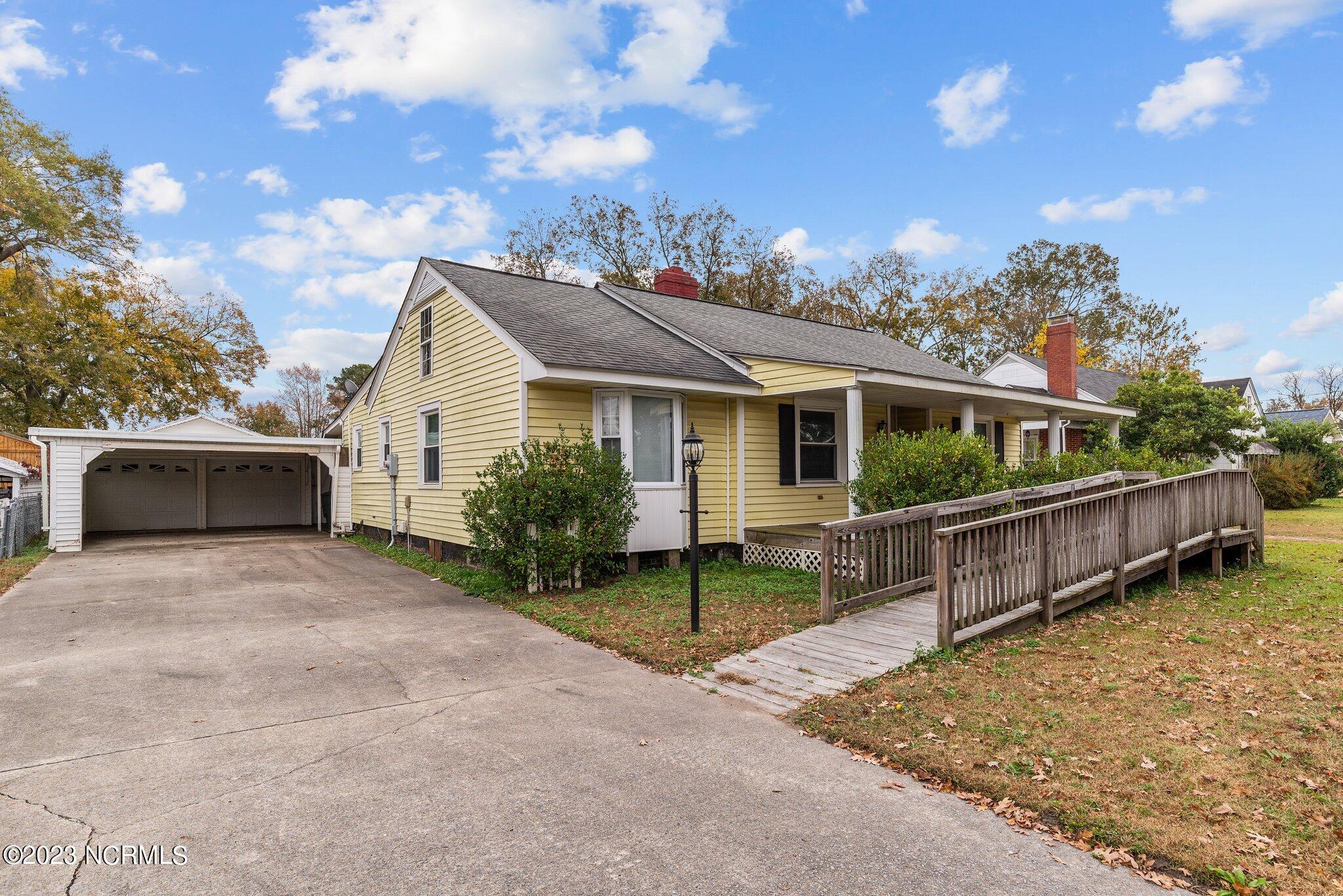 4137 Lee Street Ayden, NC 28513 - Photo 4 of 55 43-web-or-mls-DSC_5225