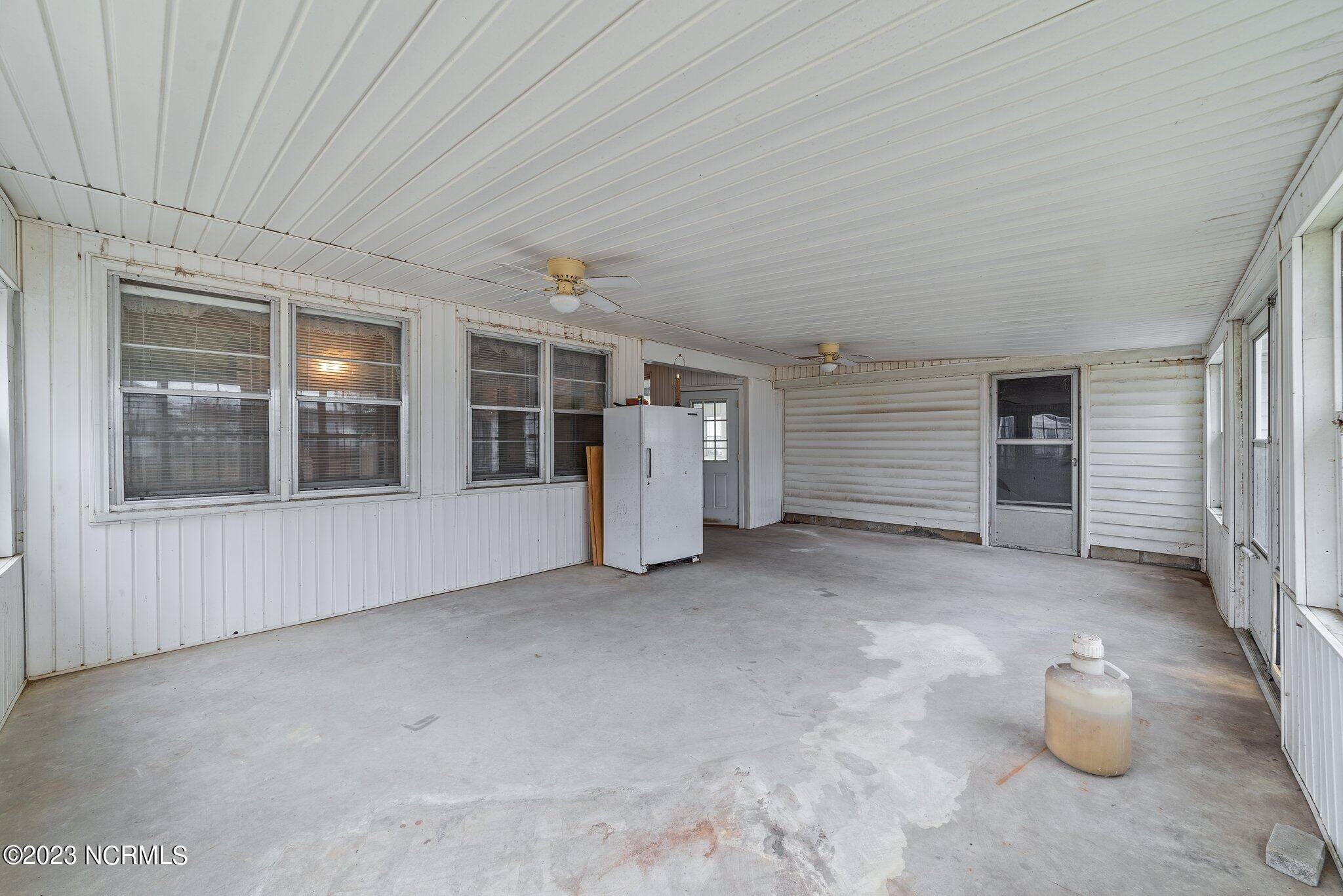 4137 Lee Street Ayden, NC 28513 - Photo 43 of 55 38-web-or-mls-DSC_5213