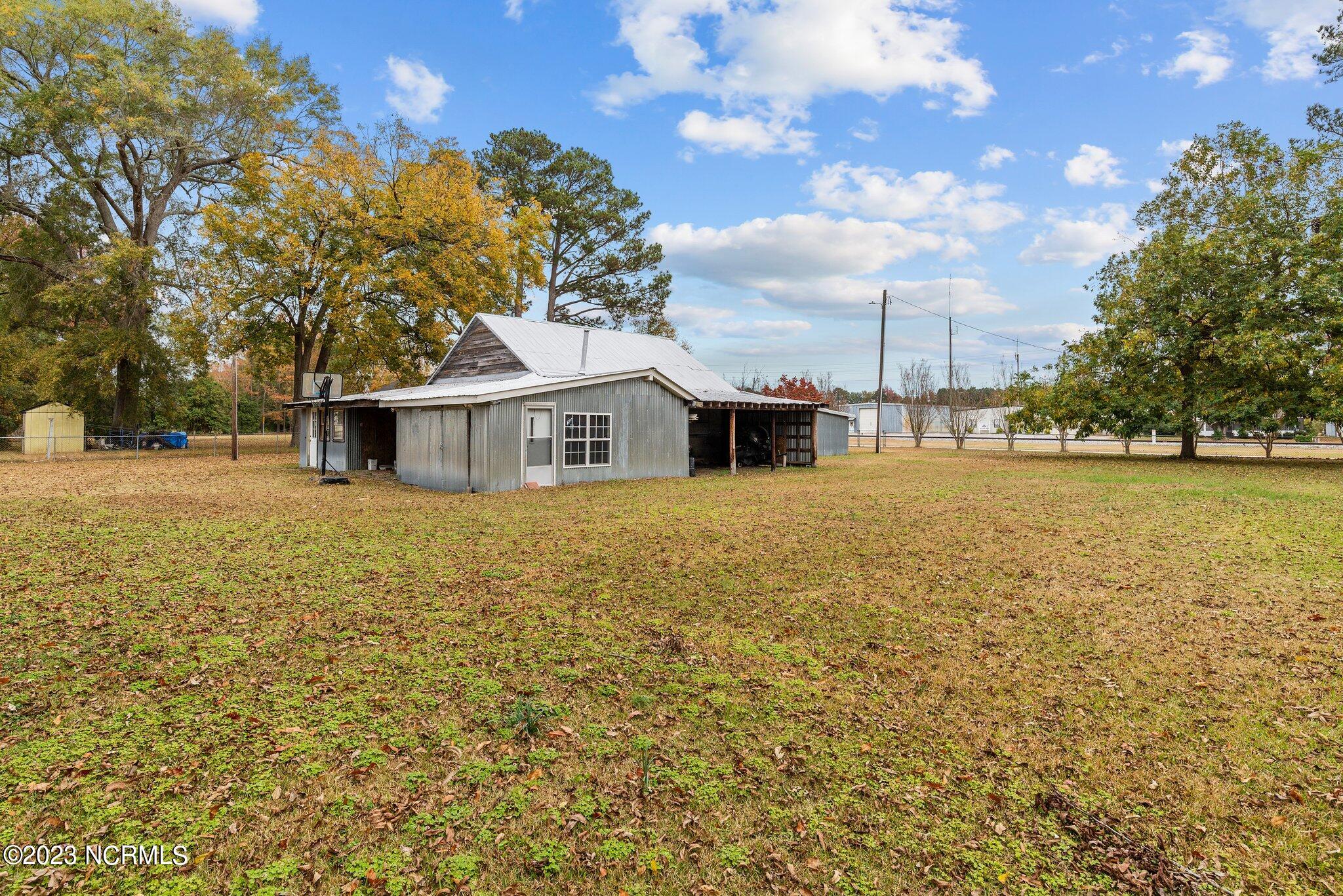 4137 Lee Street Ayden, NC 28513 - Photo 48 of 55 50-web-or-mls-DSC_5234