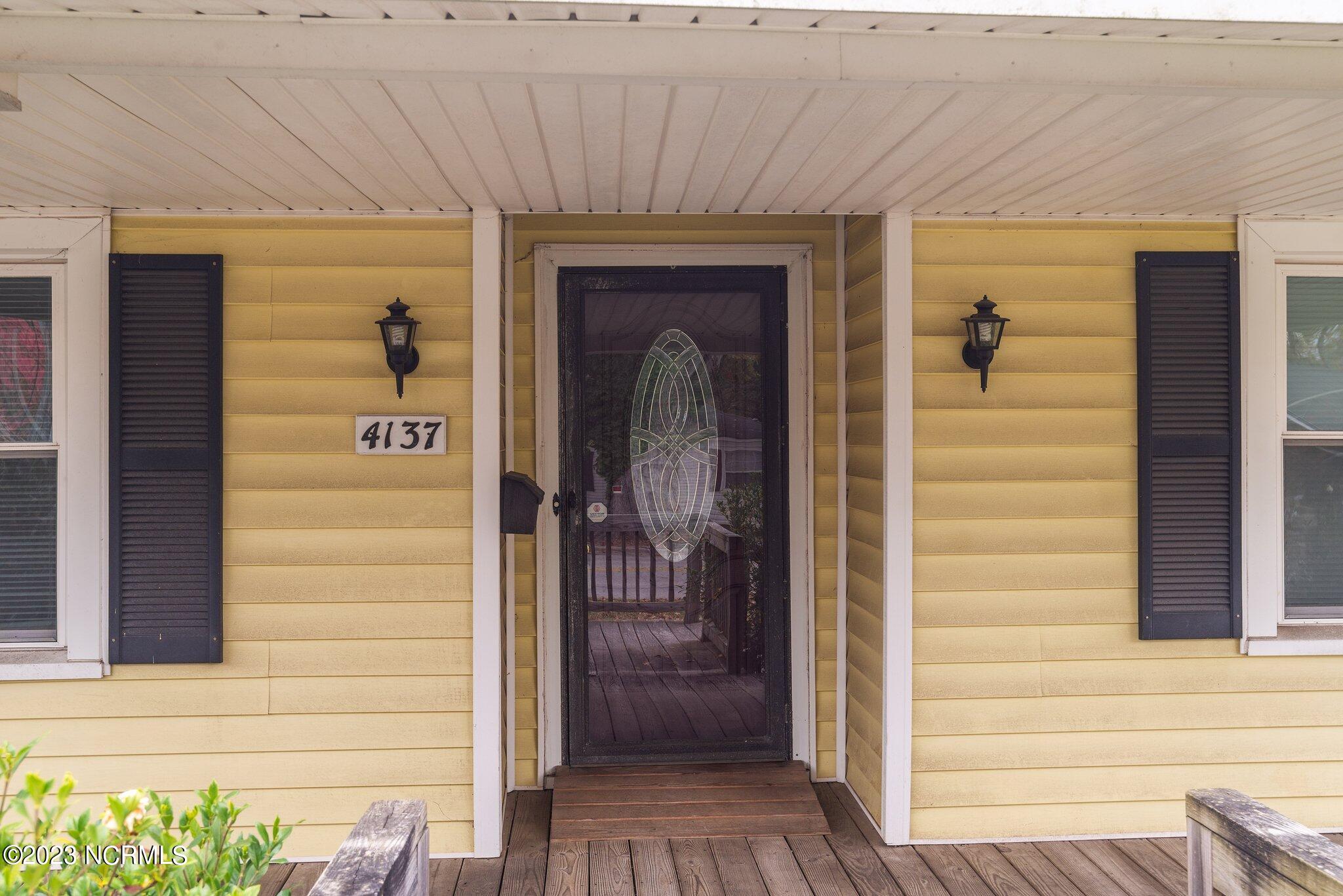 4137 Lee Street Ayden, NC 28513 - Photo 5 of 55 45-web-or-mls-DSC_5229