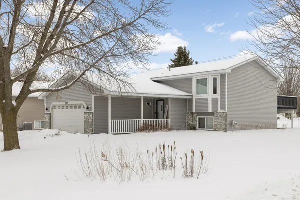 $382,000 | 2173 Grimm Road, Chaska, MN 55318