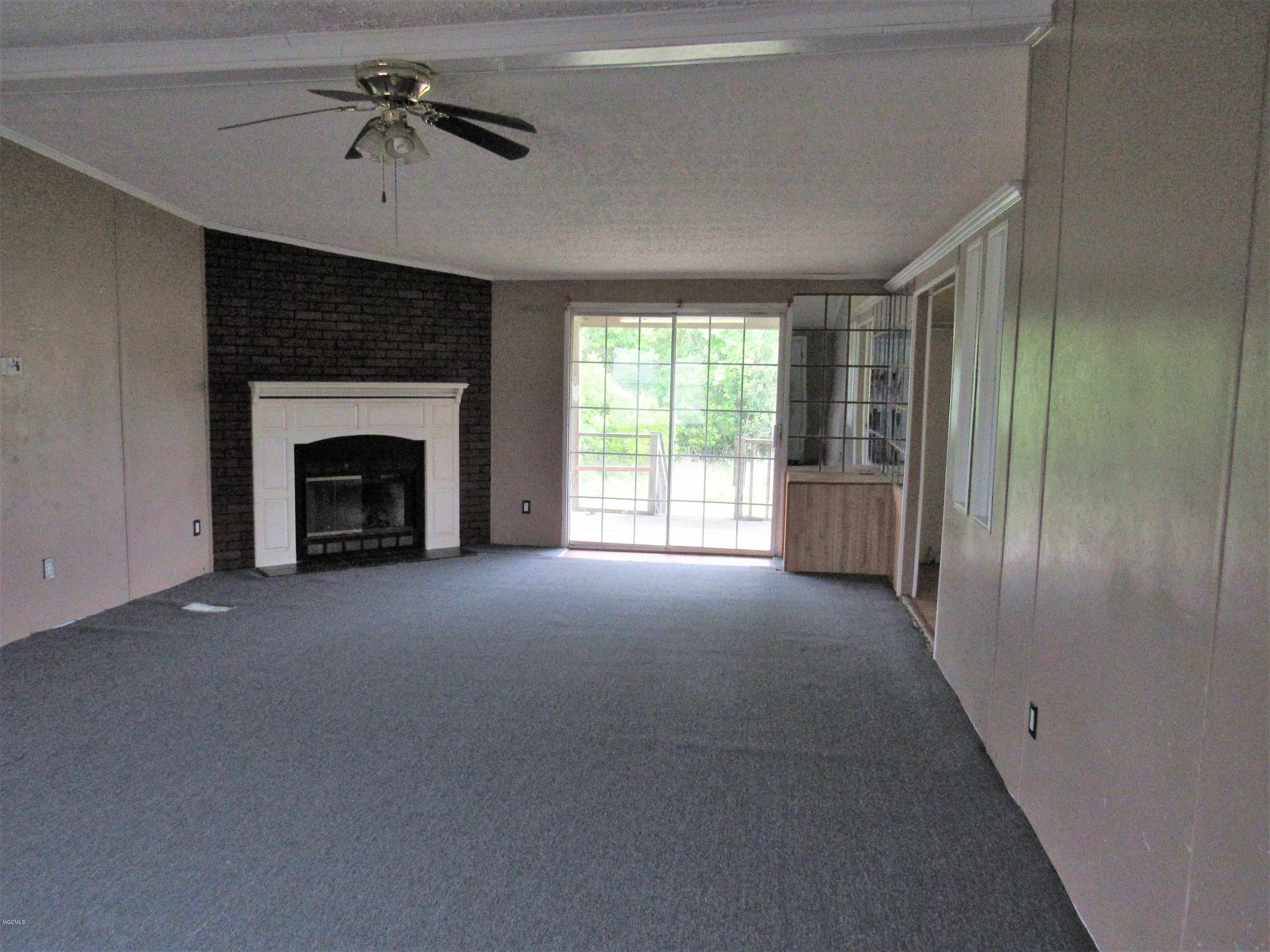 LIVING ROOM VIEW 1