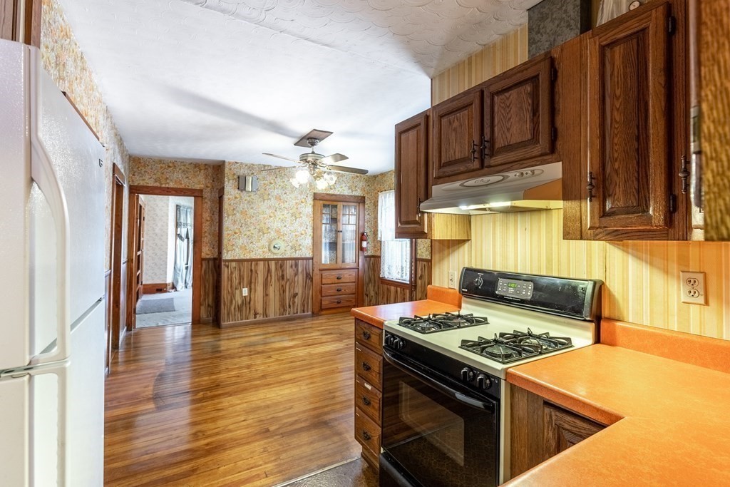 9 Falmouth Street Worcester, MA 01607 - Photo 15 of 27 Gallery Image 15