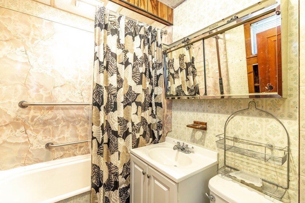 9 Falmouth Street Worcester, MA 01607 - Photo 18 of 27 Gallery Image 18