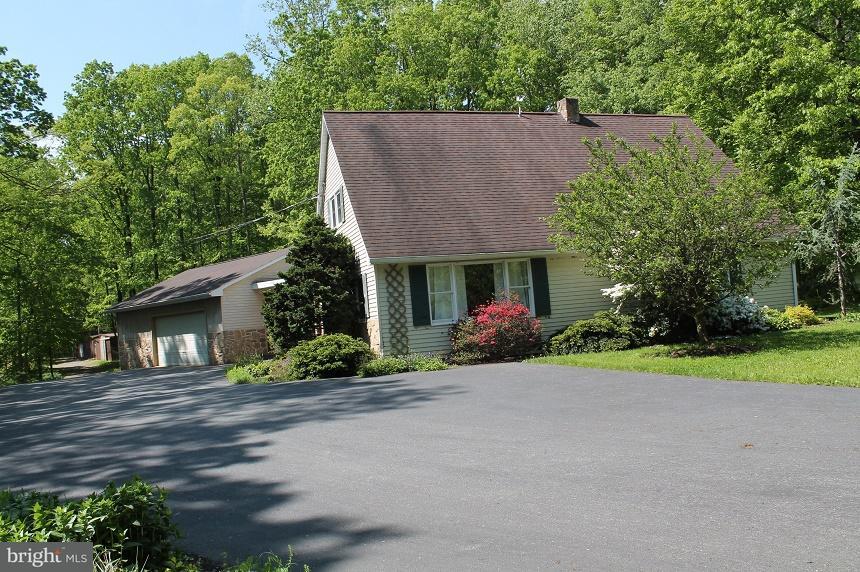 5746 Northeimer Road Narvon, PA 17555 - Photo 1 of 91