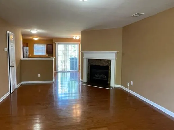 $1,690 | 708 Crestwell Circle, Atlanta, GA 30331