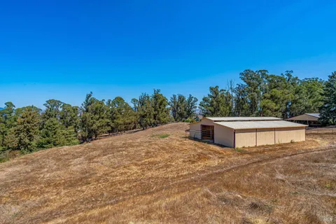 $2,995,000 | 411 Highland Avenue, Penngrove, CA 94951