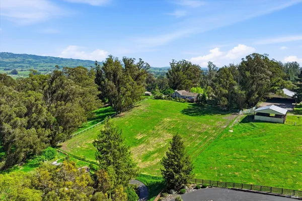 $2,995,000 | 411 Highland Avenue, Penngrove, CA 94951