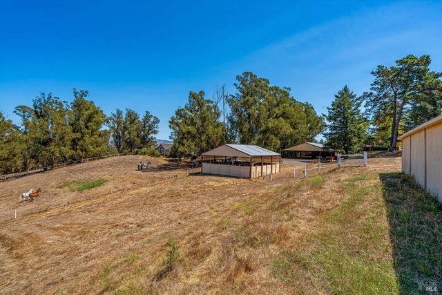$2,995,000 | 411 Highland Avenue, Penngrove, CA 94951
