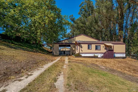 $2,995,000 | 411 Highland Avenue, Penngrove, CA 94951