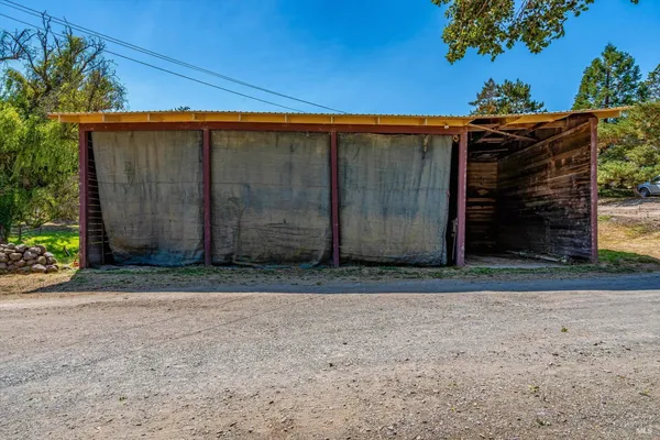 $2,995,000 | 411 Highland Avenue, Penngrove, CA 94951
