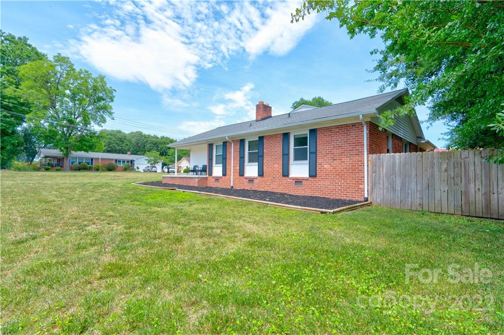 627 Charles Road Shelby, NC 28152 - Photo 2 of 22 Gallery Image 2