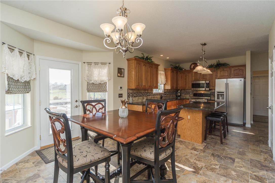 393 Kings Ridge Boulevard O'Fallon, IL 62269 - Photo 7 of 56 Gallery Image 7