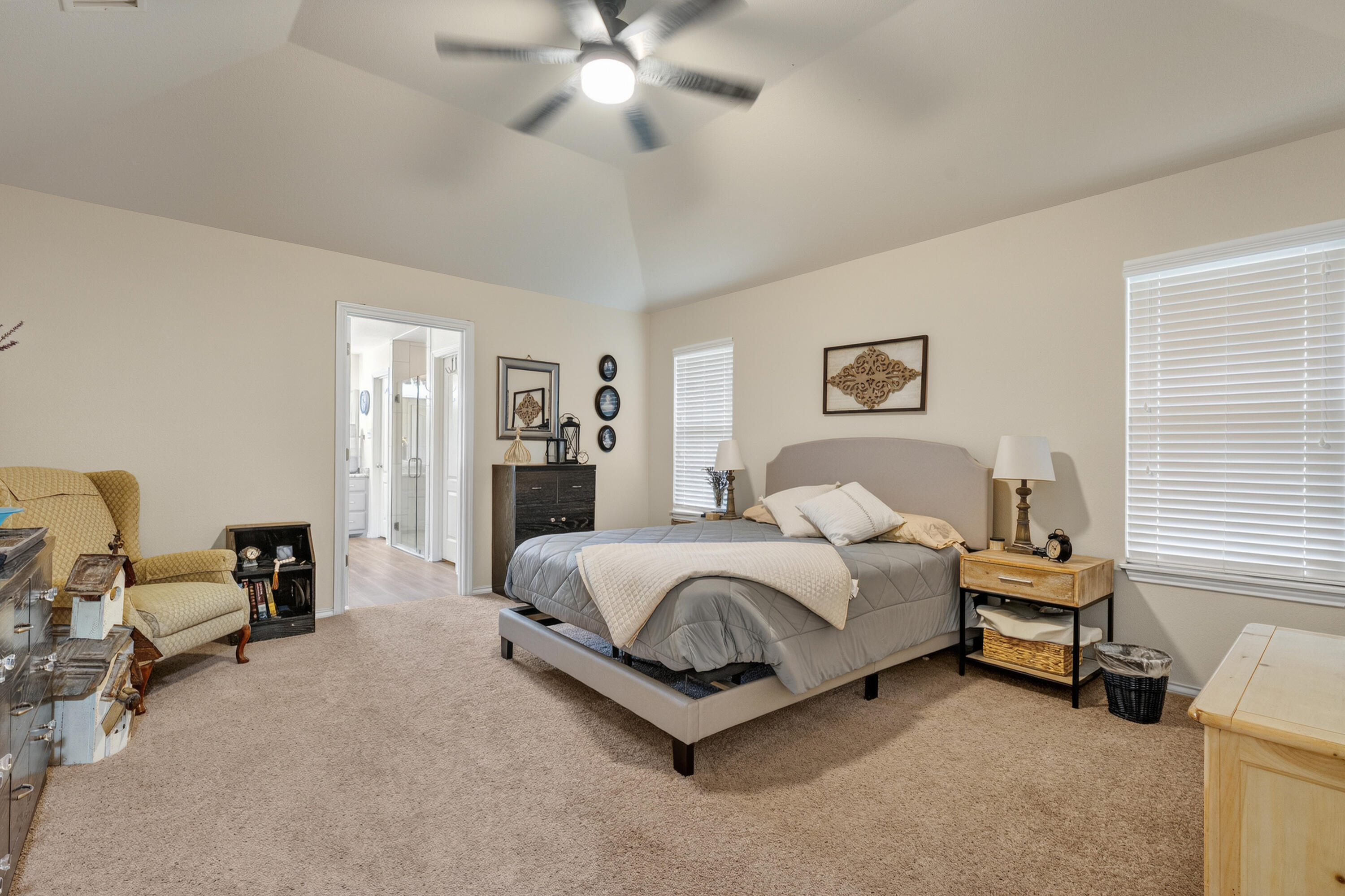 5737 107th Street Lubbock, TX 79424 - Photo 14 of 27 IMG_2695