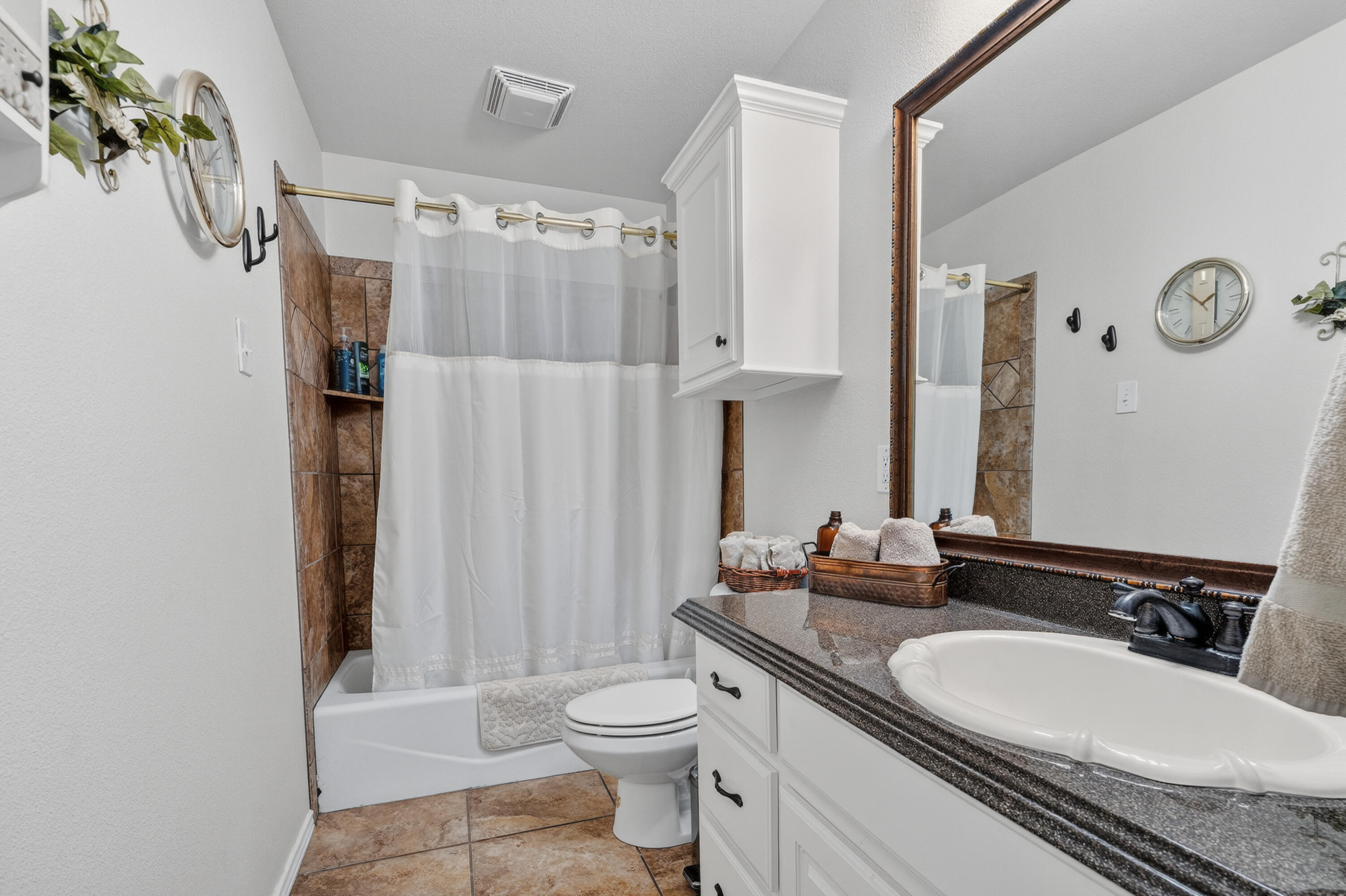5737 107th Street Lubbock, TX 79424 - Photo 21 of 27 IMG_2702