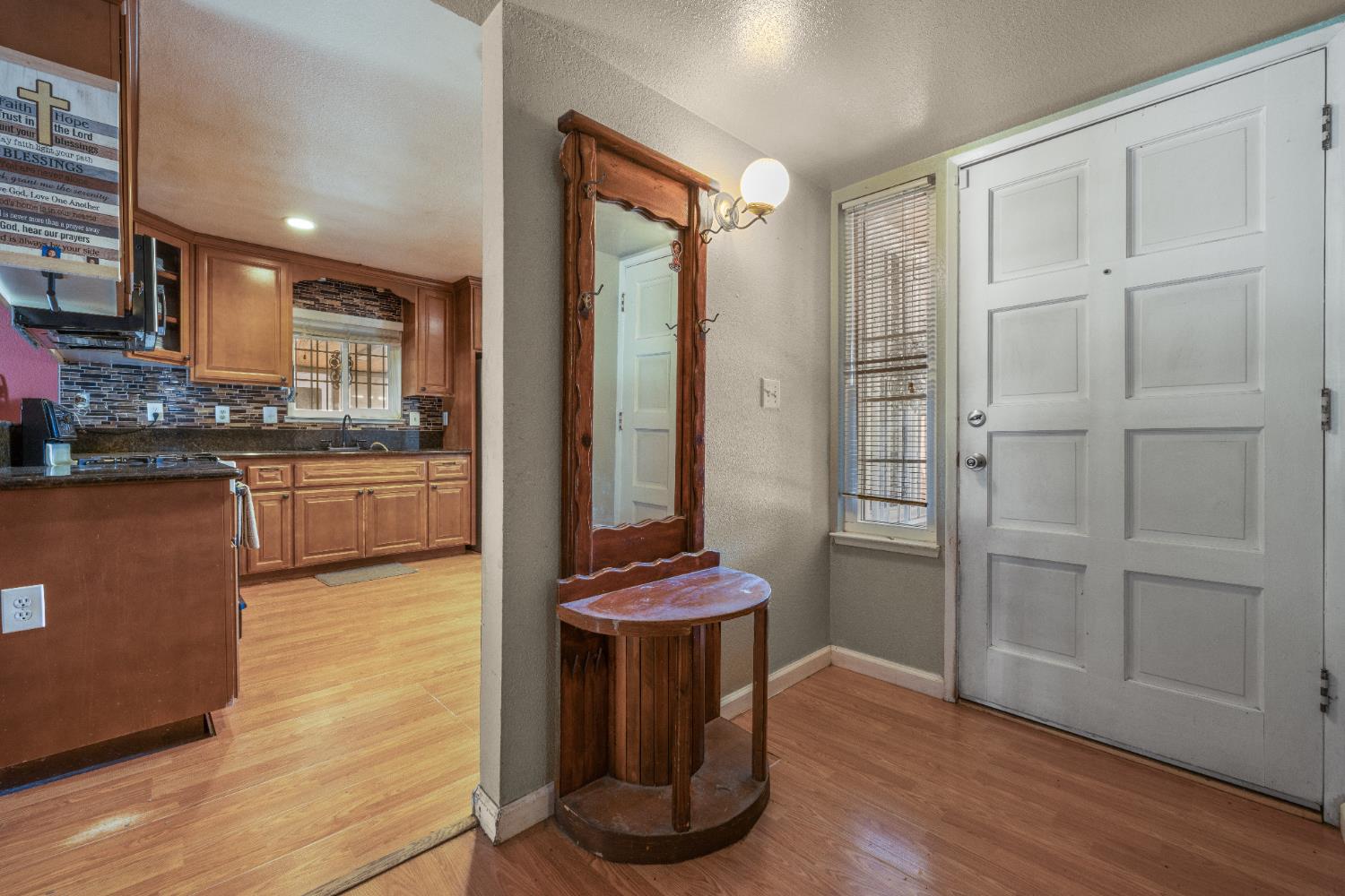 808 Cadillac Drive Modesto, CA 95351 - Photo 5 of 41
