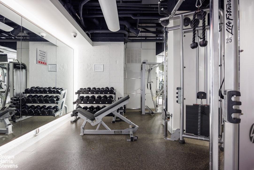 880 5th Avenue, Unit PHA Manhattan, NY 10021 - Photo 30 of 31