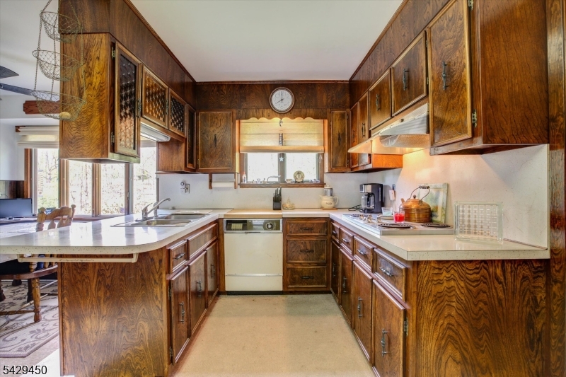49 Frog Hollow Road Califon, NJ 07830 - Photo 7 of 28