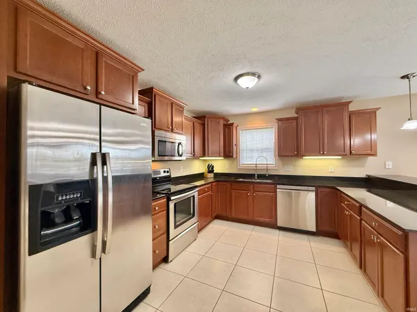 $329,900 | 10644 Tecumseh Drive, Newburgh, IN 47630