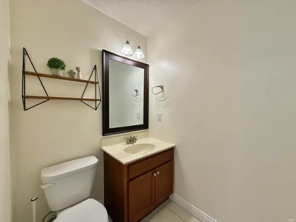 $329,900 | 10644 Tecumseh Drive, Newburgh, IN 47630