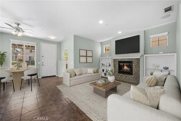 $1,138,000 | 25 Amy Way, Ladera Ranch, CA 92694