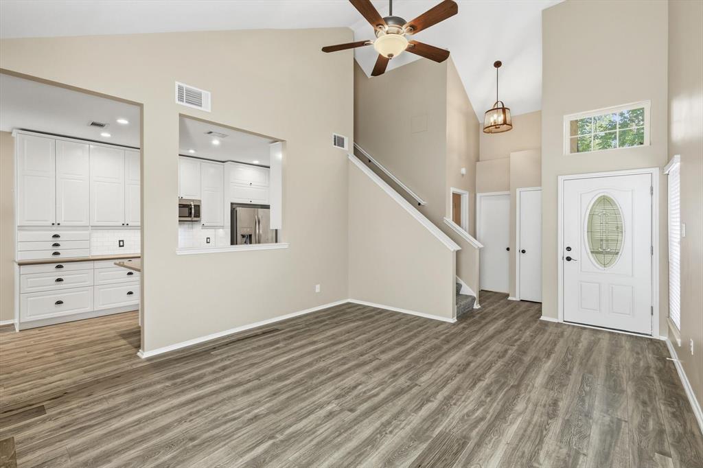 2917 Roxboro Road Euless, TX 76039 - Photo 5 of 24
