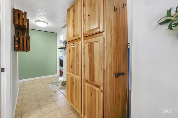$340,000 | 939 Rosemont Drive, Twin Falls, ID 83301