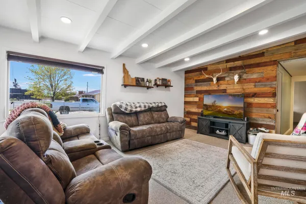 $340,000 | 939 Rosemont Drive, Twin Falls, ID 83301