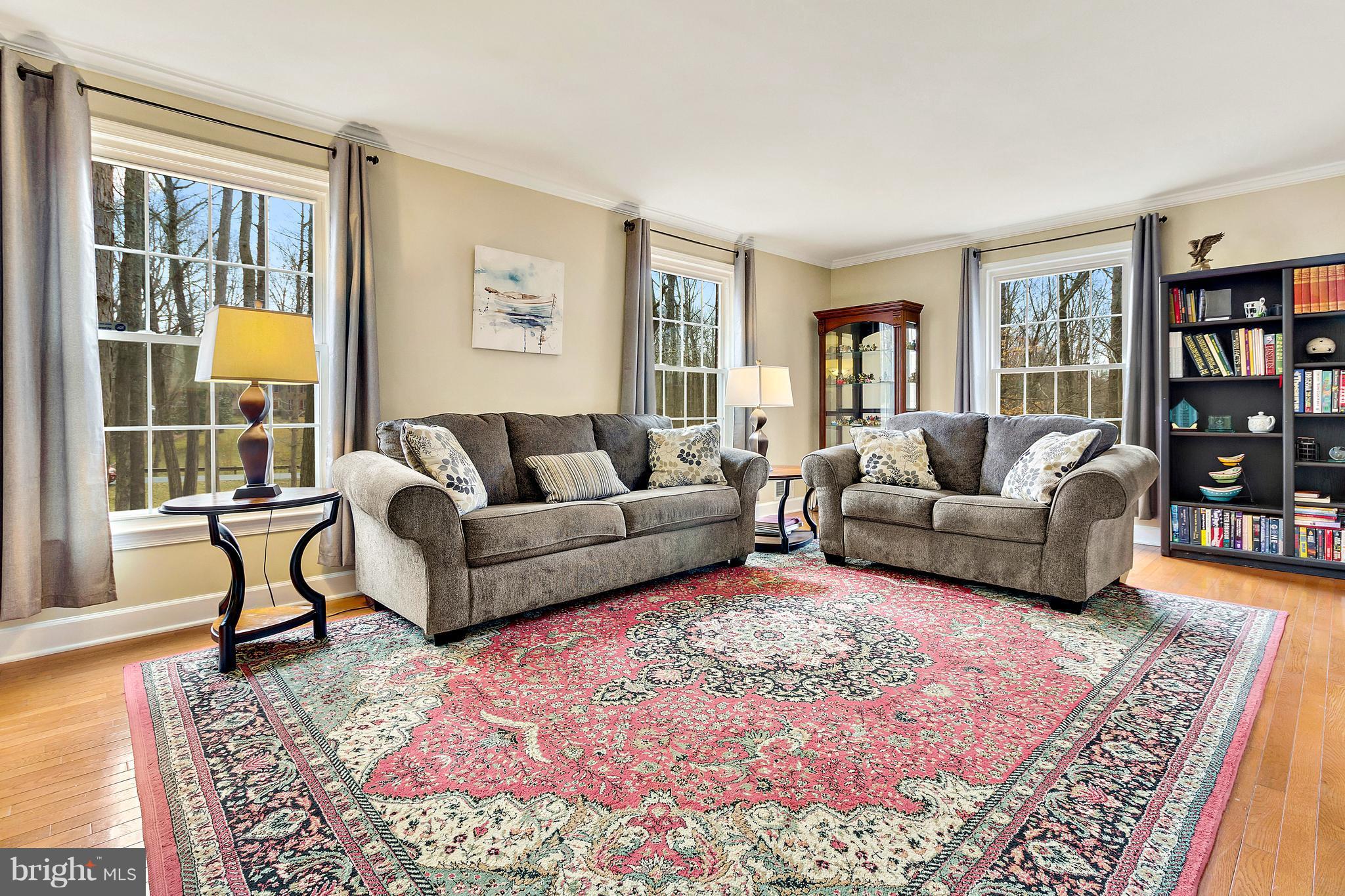 8040 Stillbrooke Road Manassas, VA 20112 - Photo 3 of 29 Living Room
