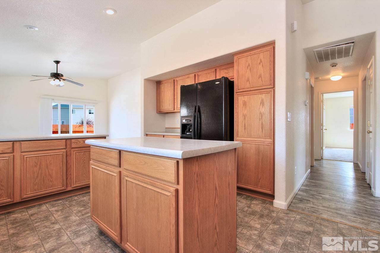 17630 Yearling Court Reno, NV 89508 - Photo 7 of 25 Photo 7