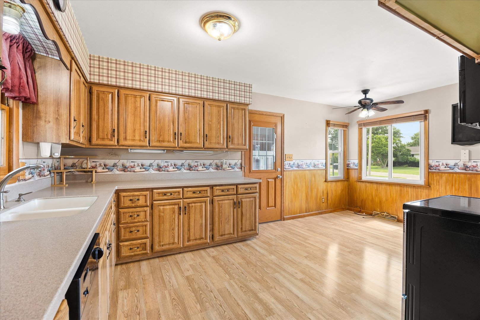 1508 Sharon Road Streator, IL 61364 - Photo 11 of 33