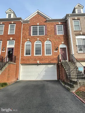 $3,500 | 4513 Monmouth Street, Fairfax, VA 22030