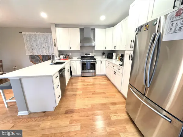 $3,500 | 4513 Monmouth Street, Fairfax, VA 22030