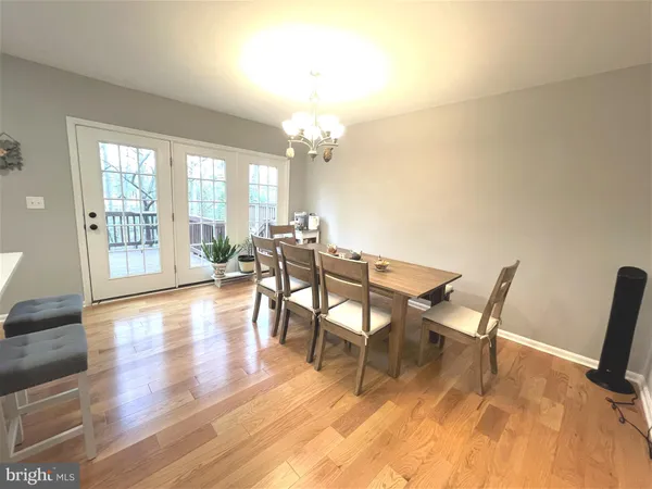 $3,500 | 4513 Monmouth Street, Fairfax, VA 22030