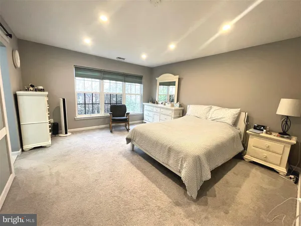 $3,500 | 4513 Monmouth Street, Fairfax, VA 22030