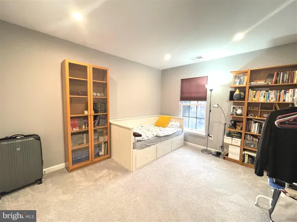 $3,500 | 4513 Monmouth Street, Fairfax, VA 22030