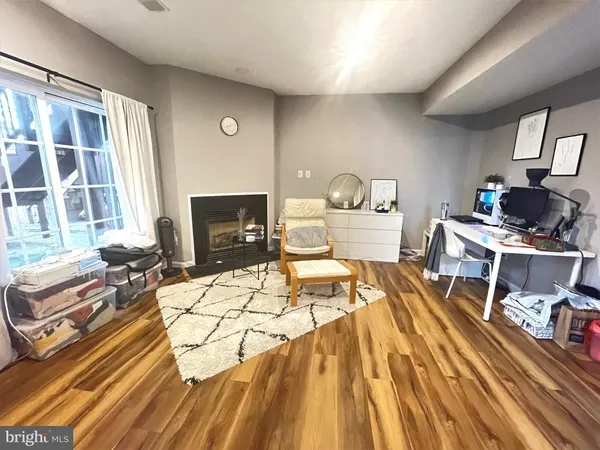 $3,500 | 4513 Monmouth Street, Fairfax, VA 22030