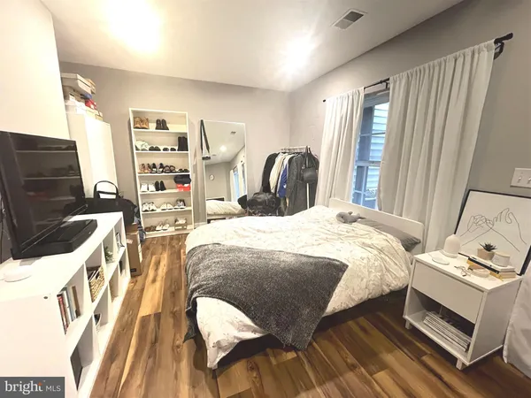 $3,500 | 4513 Monmouth Street, Fairfax, VA 22030