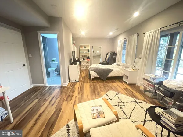 $3,500 | 4513 Monmouth Street, Fairfax, VA 22030