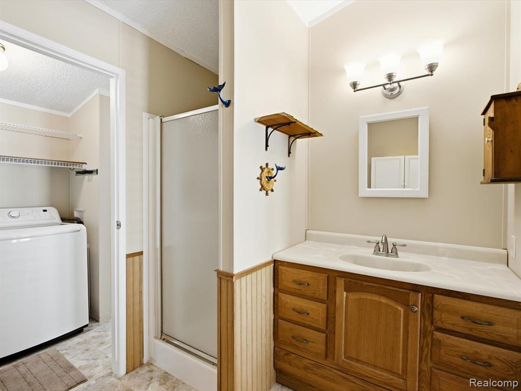 2545 Lakeshore Road Applegate, MI 48401 - Photo 28 of 41