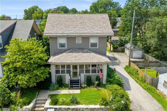 $485,000 | 4218 Greenwood Place, Kansas City, MO 64111