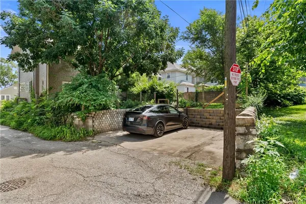$475,000 | 4218 Greenwood Place, Kansas City, MO 64111