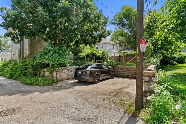 $485,000 | 4218 Greenwood Place, Kansas City, MO 64111