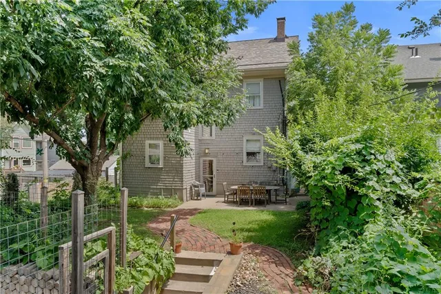 $485,000 | 4218 Greenwood Place, Kansas City, MO 64111