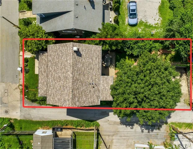 $485,000 | 4218 Greenwood Place, Kansas City, MO 64111