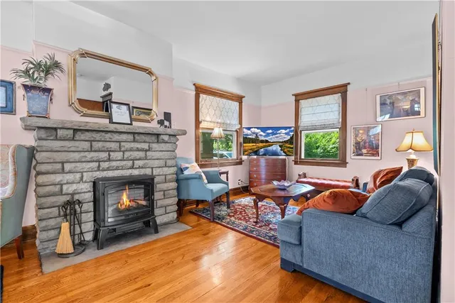 $485,000 | 4218 Greenwood Place, Kansas City, MO 64111