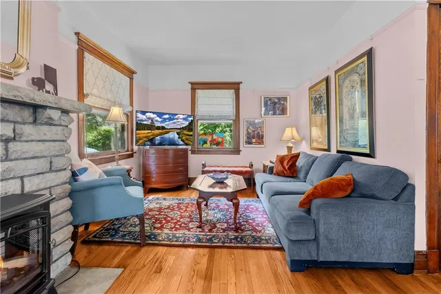 $485,000 | 4218 Greenwood Place, Kansas City, MO 64111