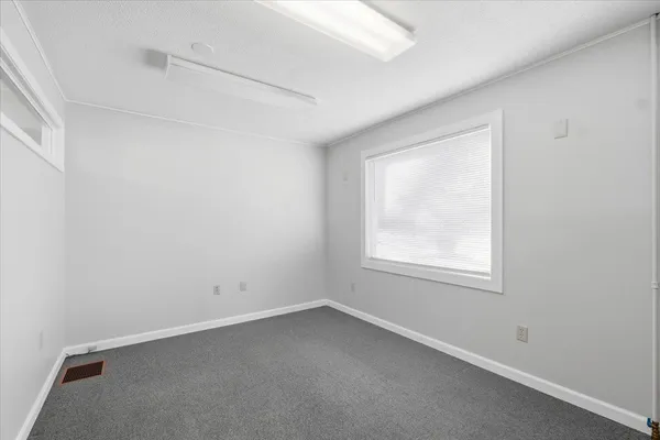 $2,200,000 | 938-950 Shelburne Road, South Burlington, VT 05403