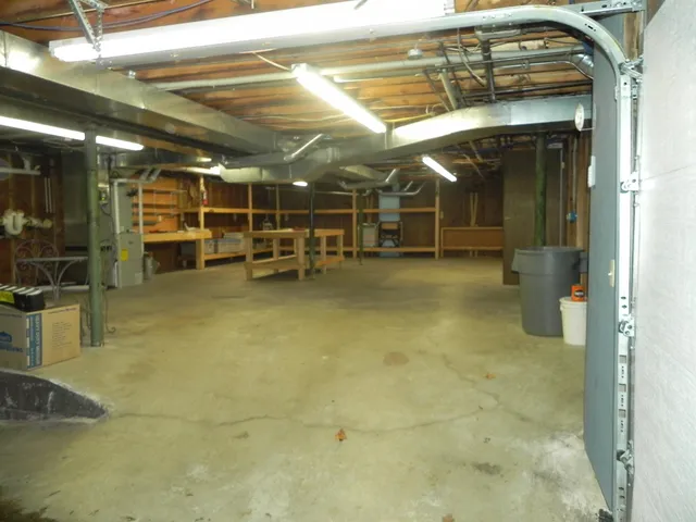 $2,200,000 | 938-950 Shelburne Road, South Burlington, VT 05403