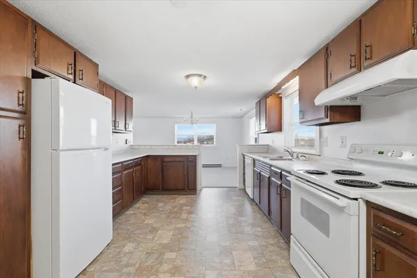 $2,200,000 | 938-950 Shelburne Road, South Burlington, VT 05403